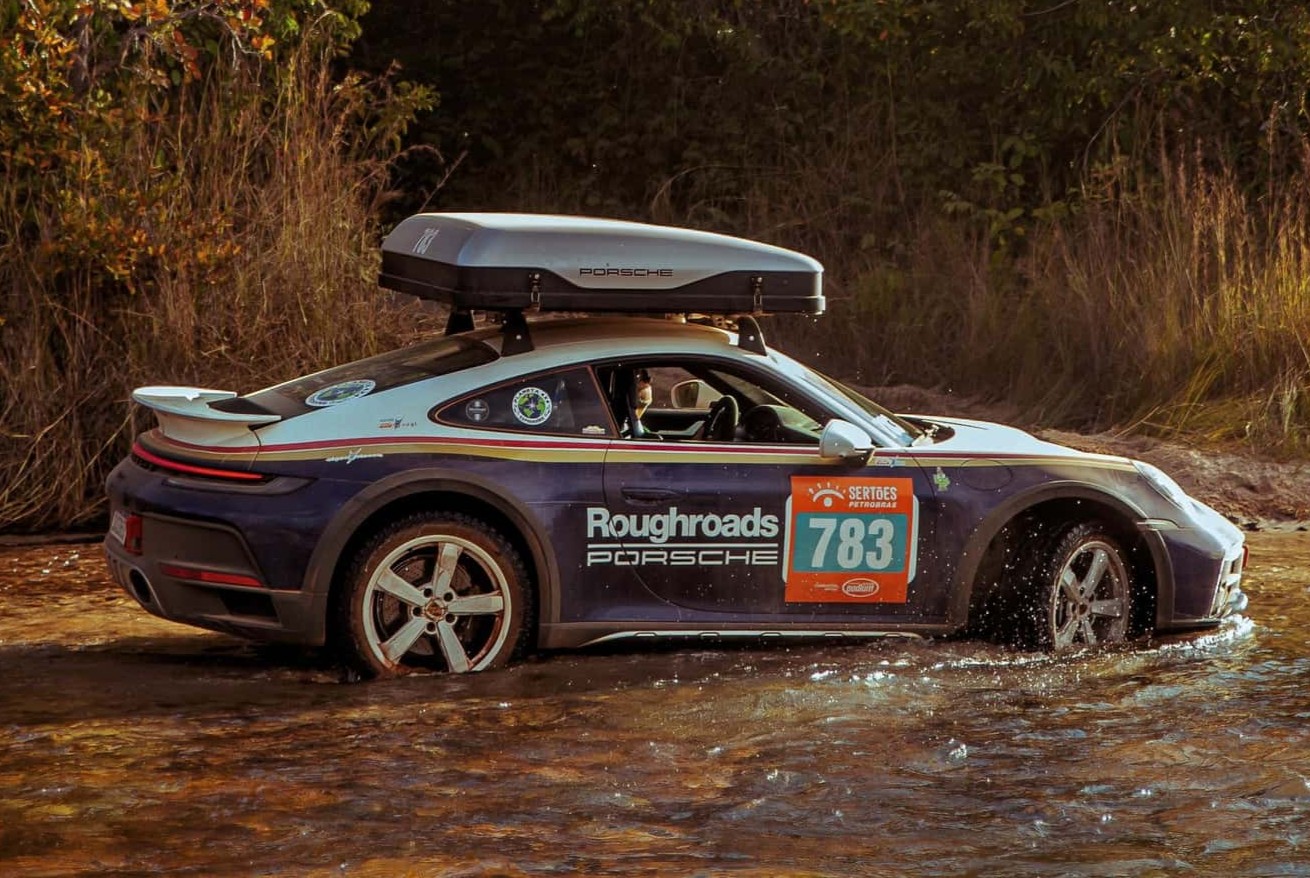 porsche 911 dakar completes rally dos sertoes in brazil 3.jpg