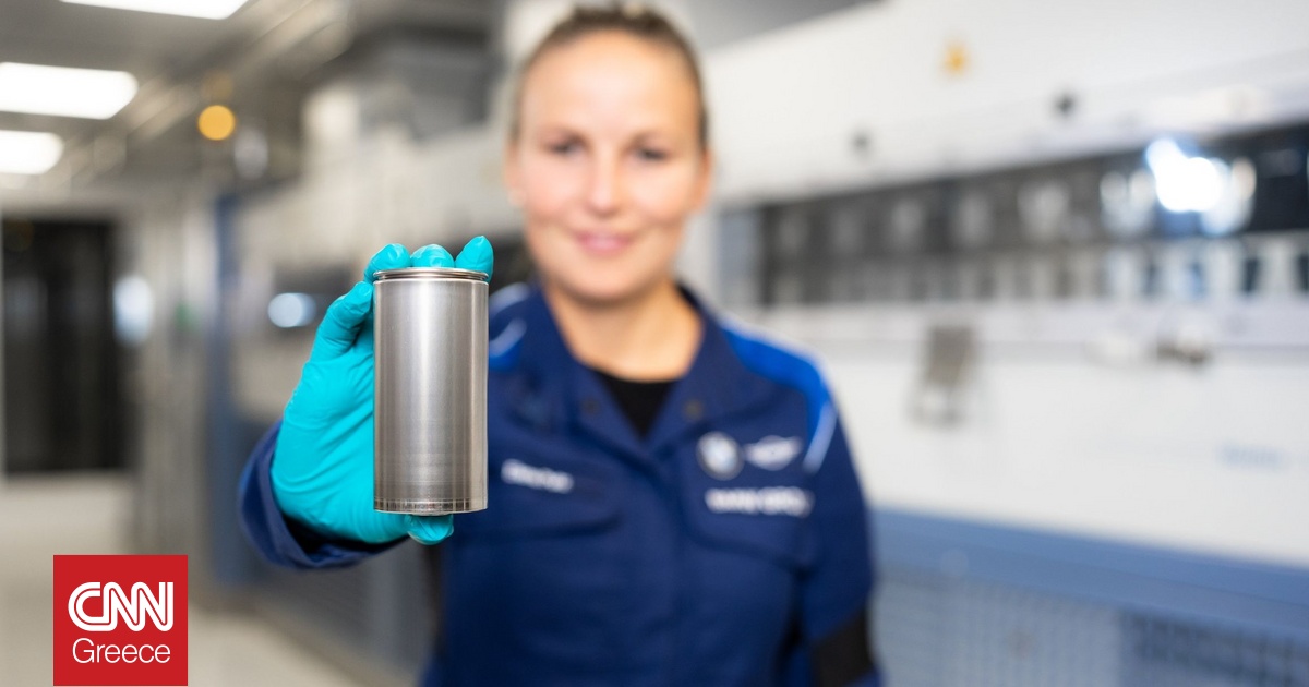 7e5c44eb battery production og.jpg