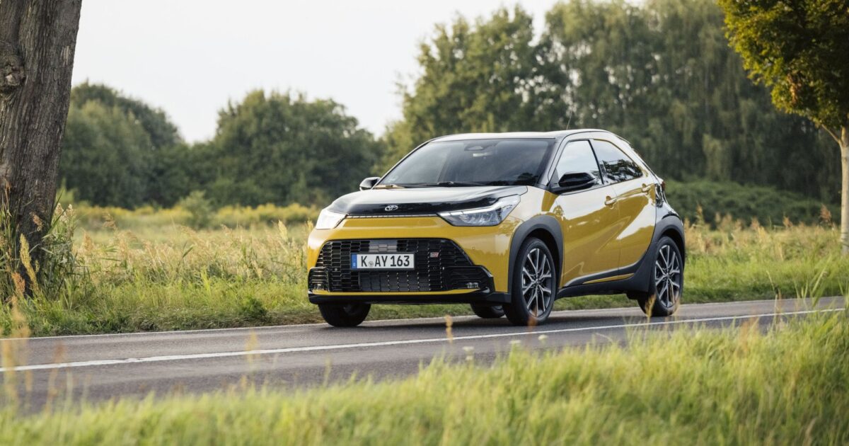 aygo x gr sport hybrid mustard 1 1200x630.jpg