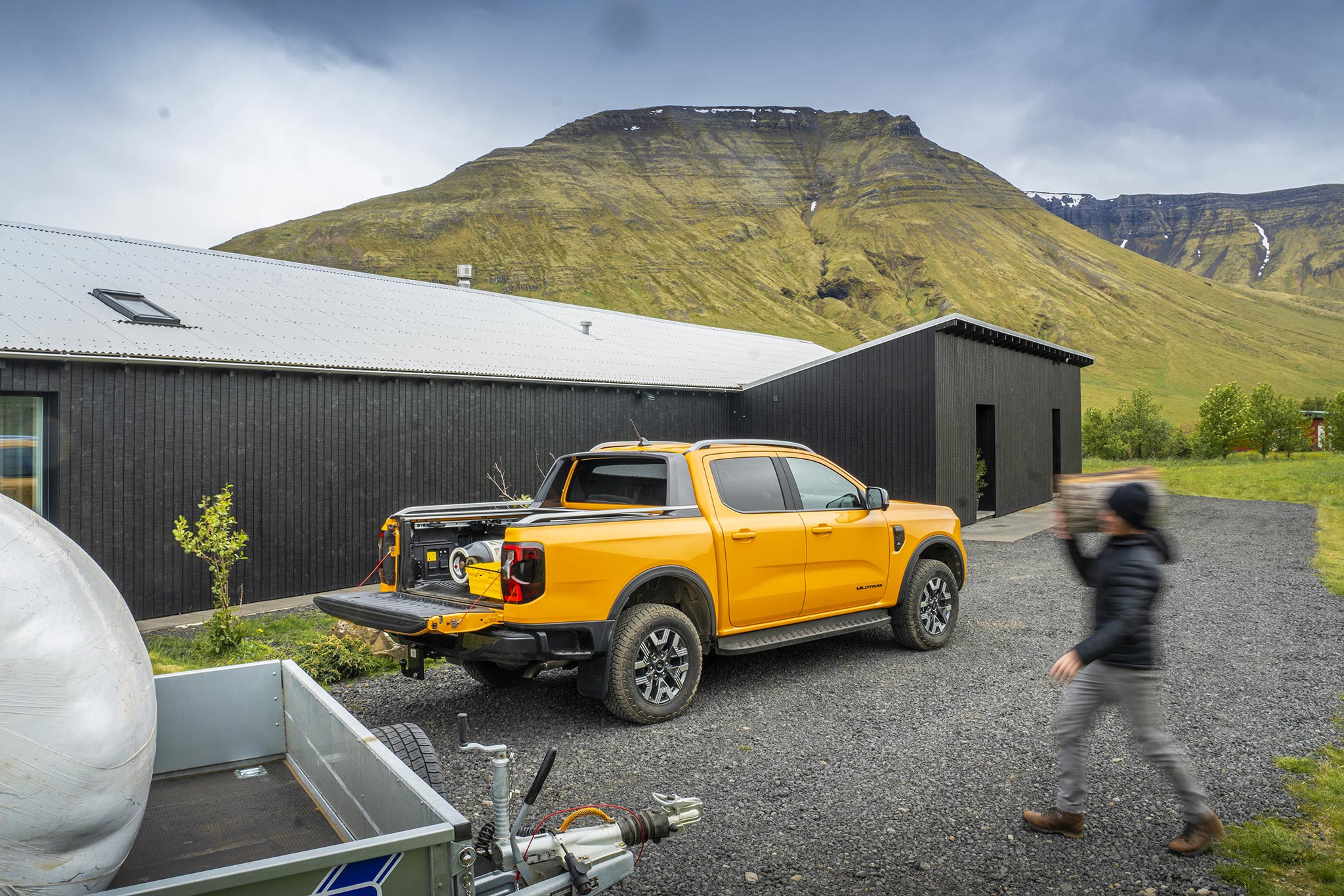 ranger wildtrak phev towing 022 low.jpg