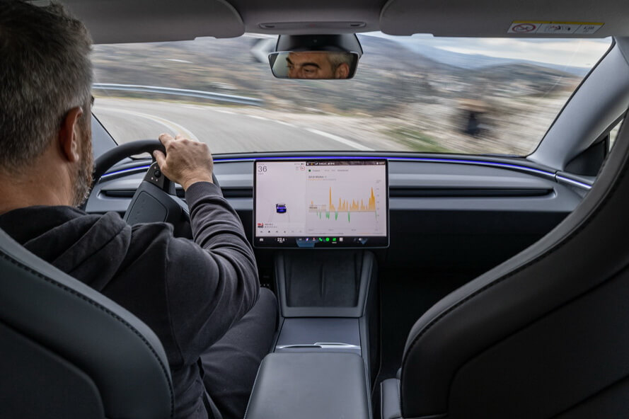 tesla model 3 performance m.y.2025 50 0.jpg