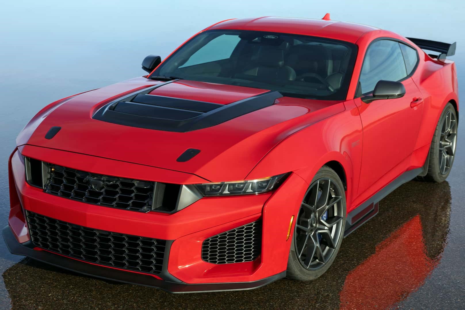 2026 ford mustang dark horse sc front 3 4.jpg