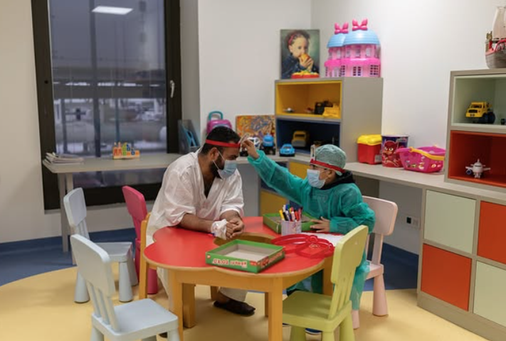 454232 pateras apo ti syria dieschise ti thalassa mechri tin ellada kai charise nefro ston 169cdab396e249.png