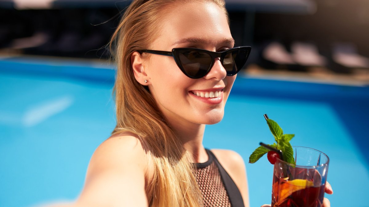 455199 votana pou afxanoun ti serotonini kai veltionoun tin psychiki diathesi.jpg