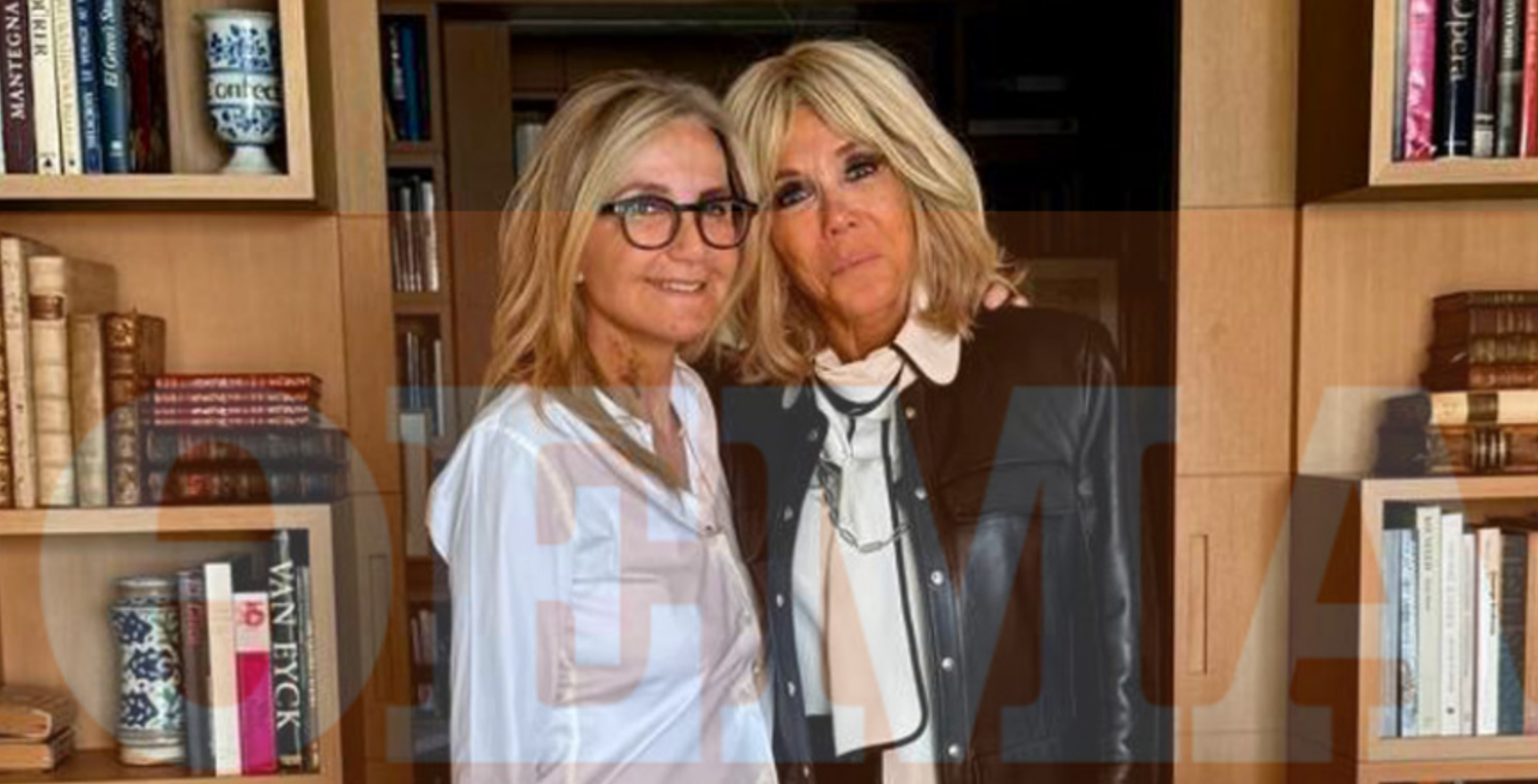 screens235523235253hot 3.png