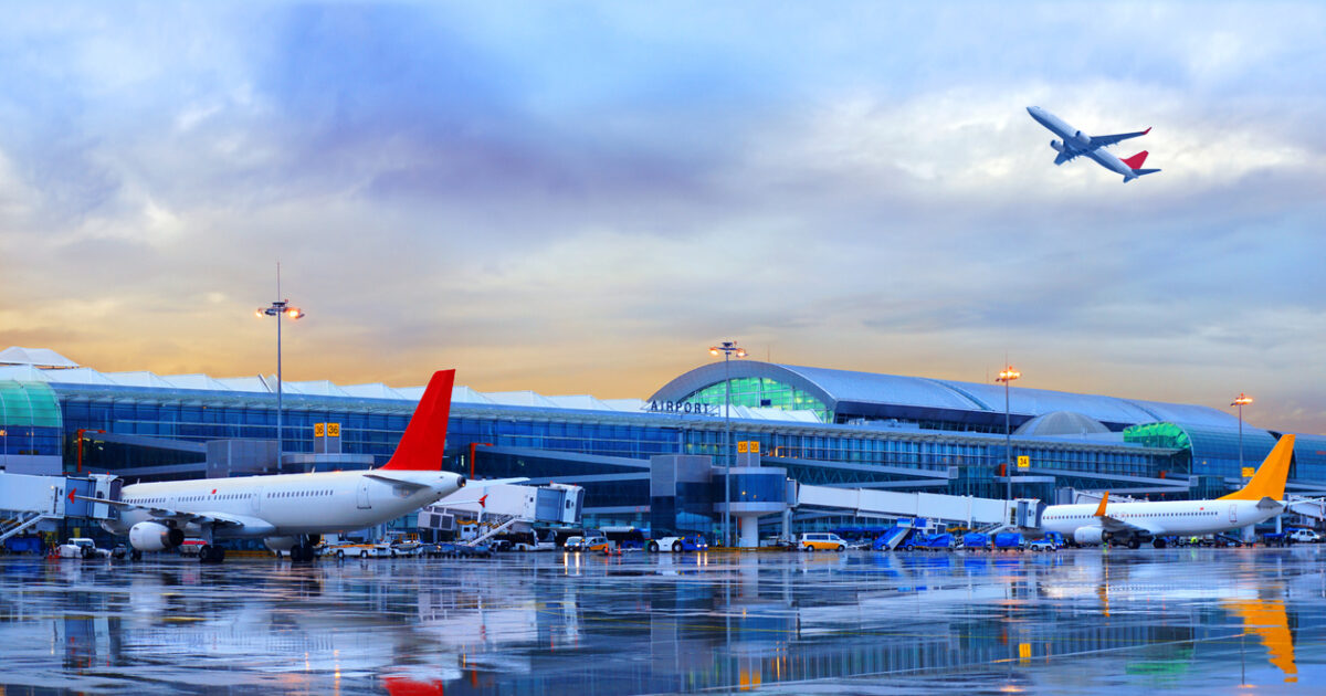 airplanes 497417426 1200x630.jpg