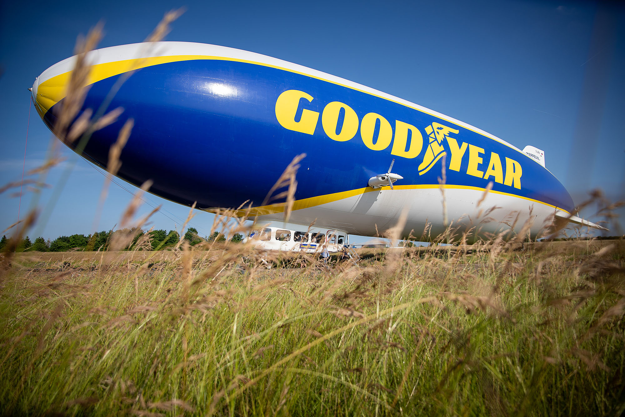 goodyear blimp 001.jpg