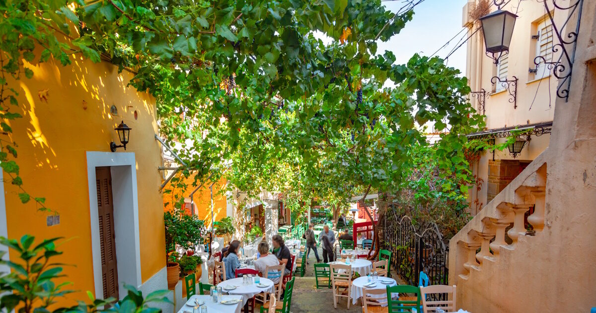 greek tourism 1200x630.jpg