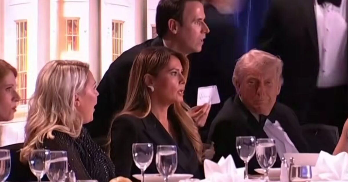 melania trump donald trump 1200x630.jpg