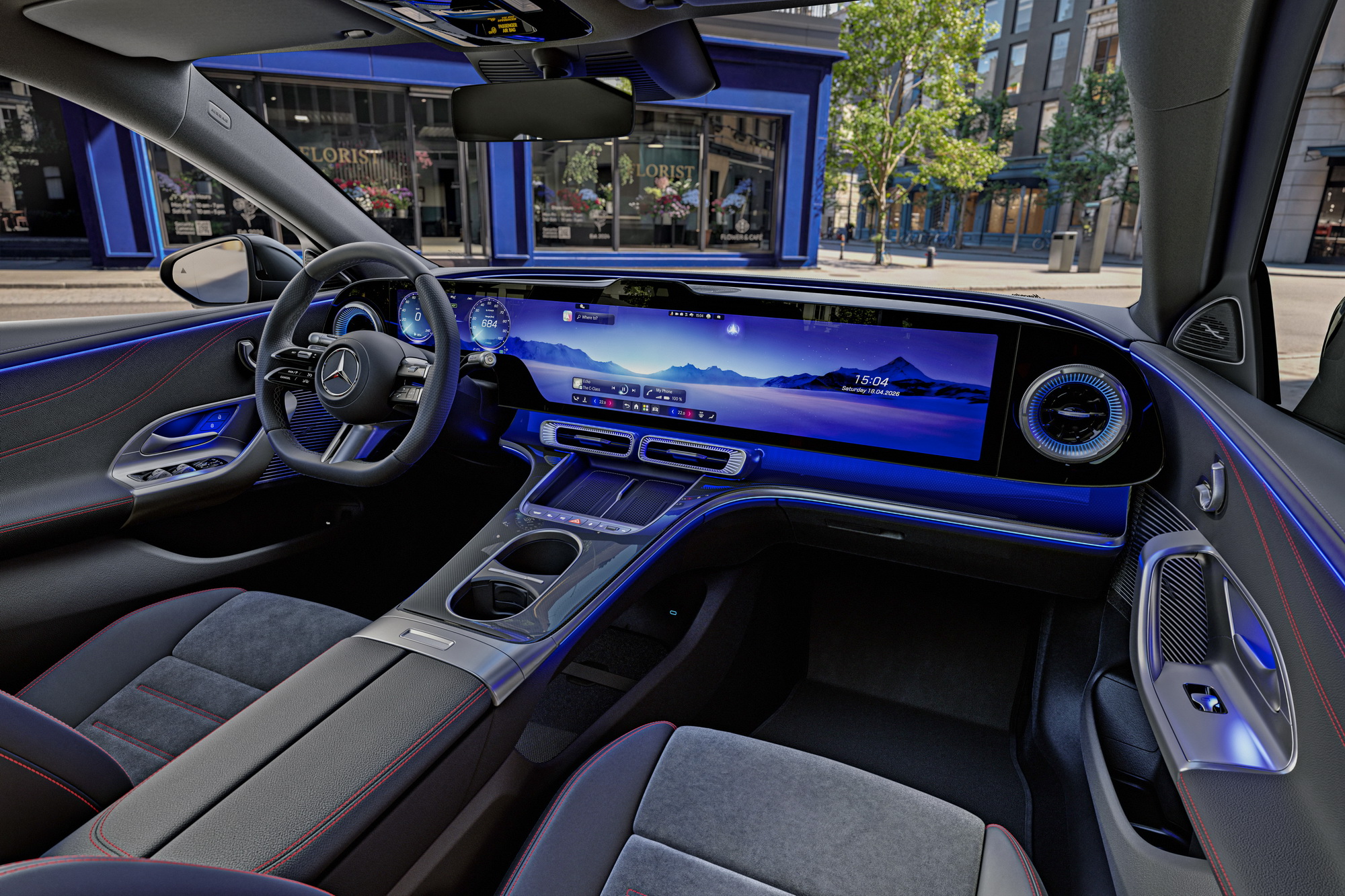 mercedes benz c class 2026 hyperscreen 1.jpg