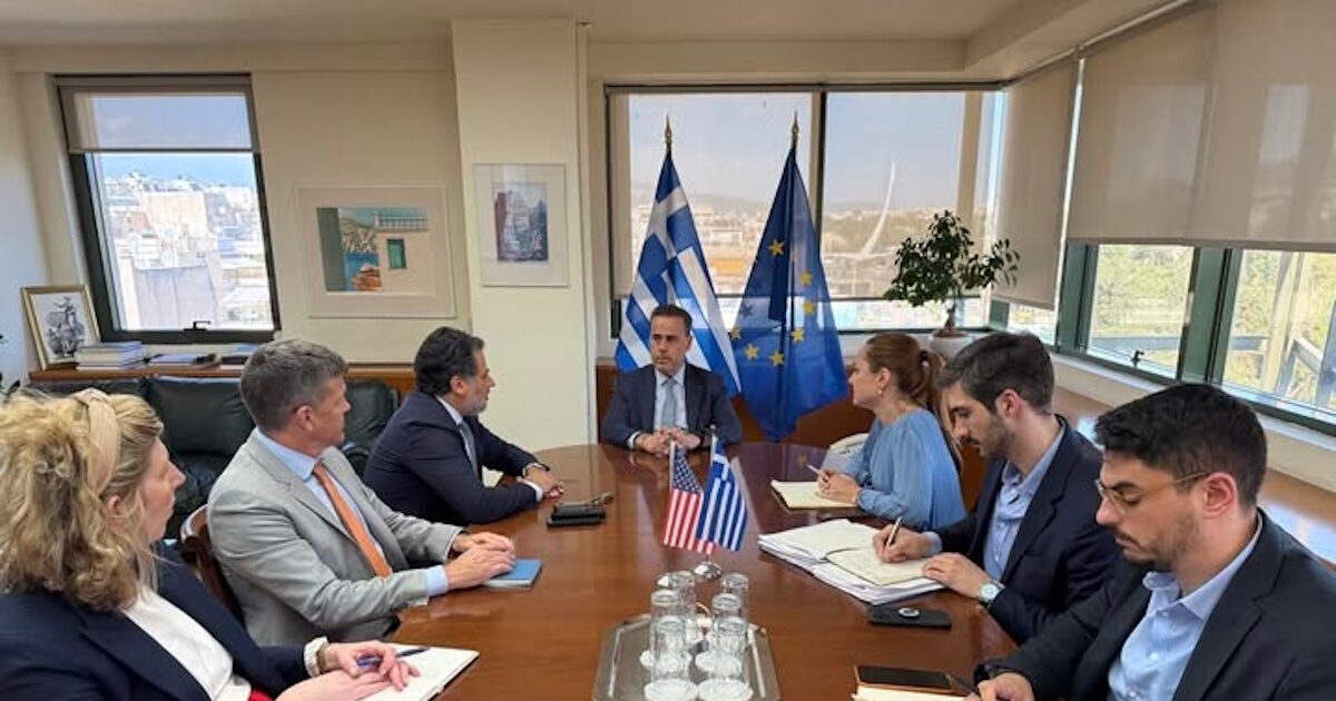 papastaurou volz 1200x630.jpg