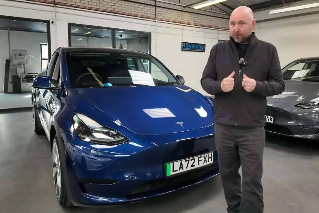 tesla model y standard range rwd with an lfp battery.jpg