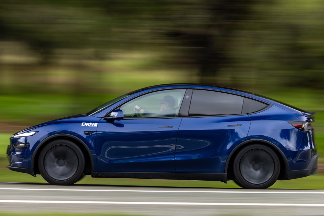test drive tesla model y long range 2.jpg