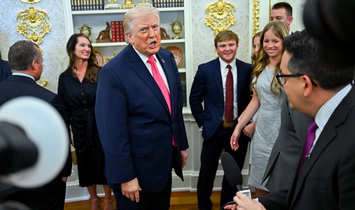 trump iran proeidopoiei.jpg