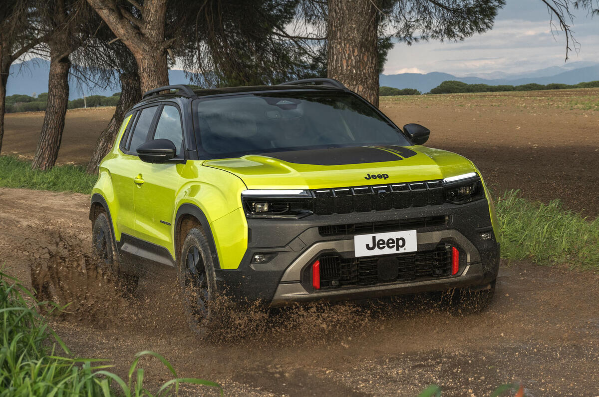 jeep avenger 4xe facelift 001.jpg