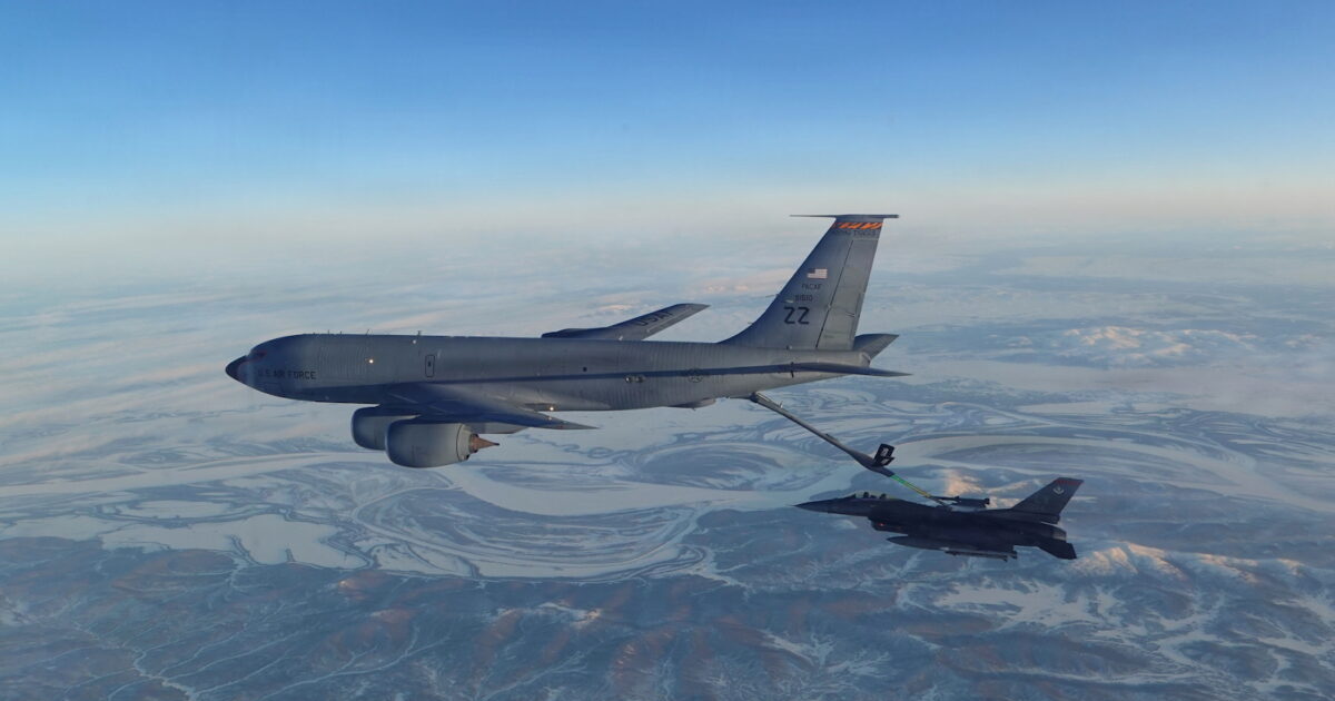kc 135 stratotanker associated 1 1200x630.jpg