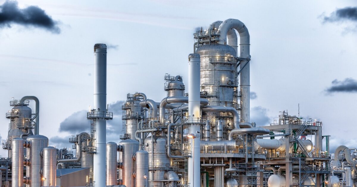 oil industry 1200x630.jpeg