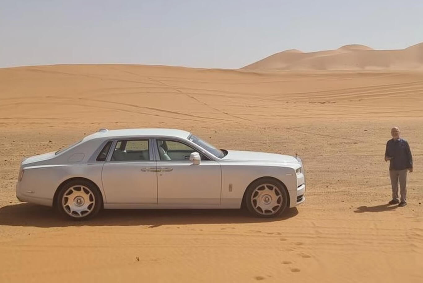 rolls royce owner puts over 482000 miles on his 2018 phantom won t stop driving 4.jpg