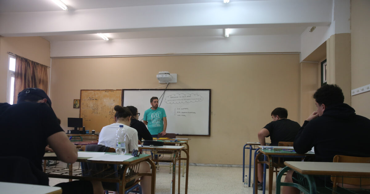 sxoleio taksi eurok 1200x630.jpg