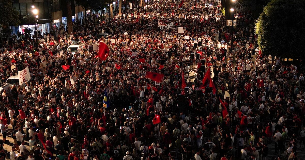 albania protests 2 1200x630.jpg