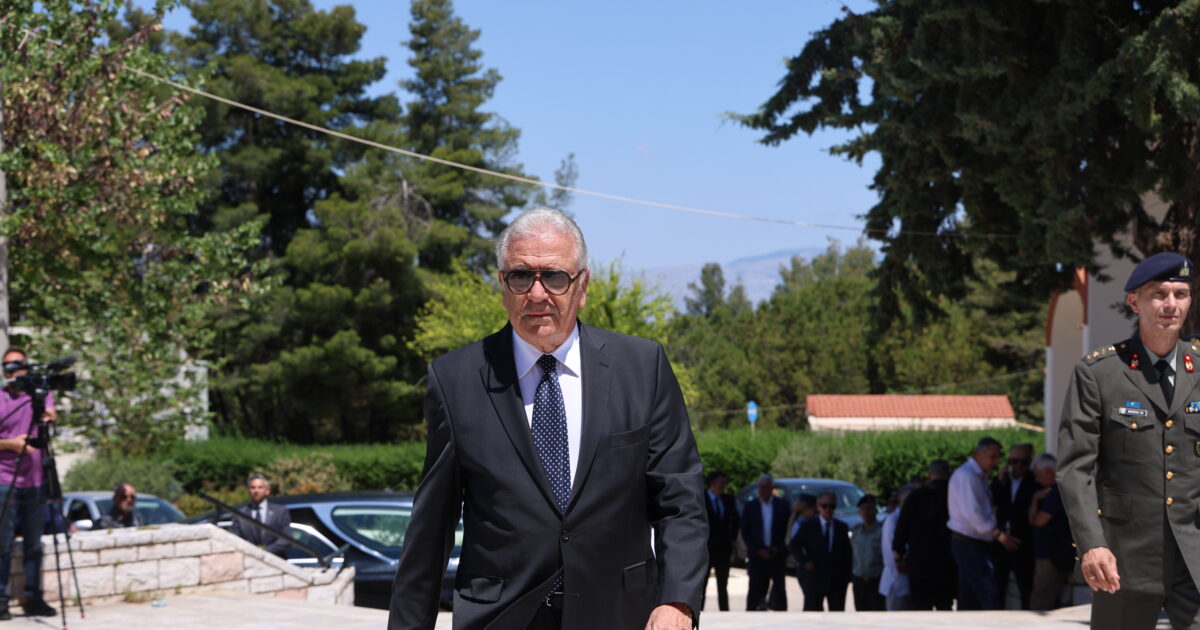 avramopoulos 1200x630.jpg