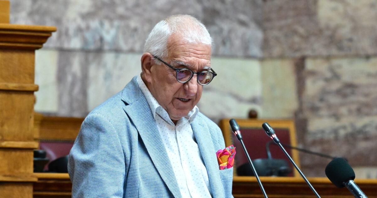 nikitas kaklamanis 8 1200x630.jpg