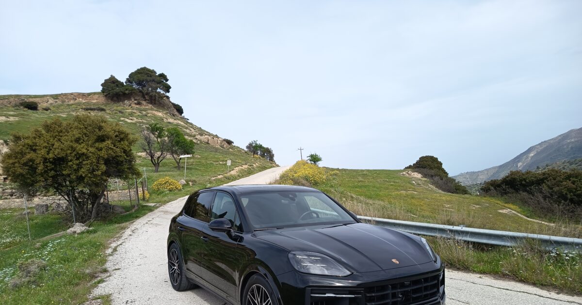 porsche cayenne e hybrid 01 1200x630.jpg