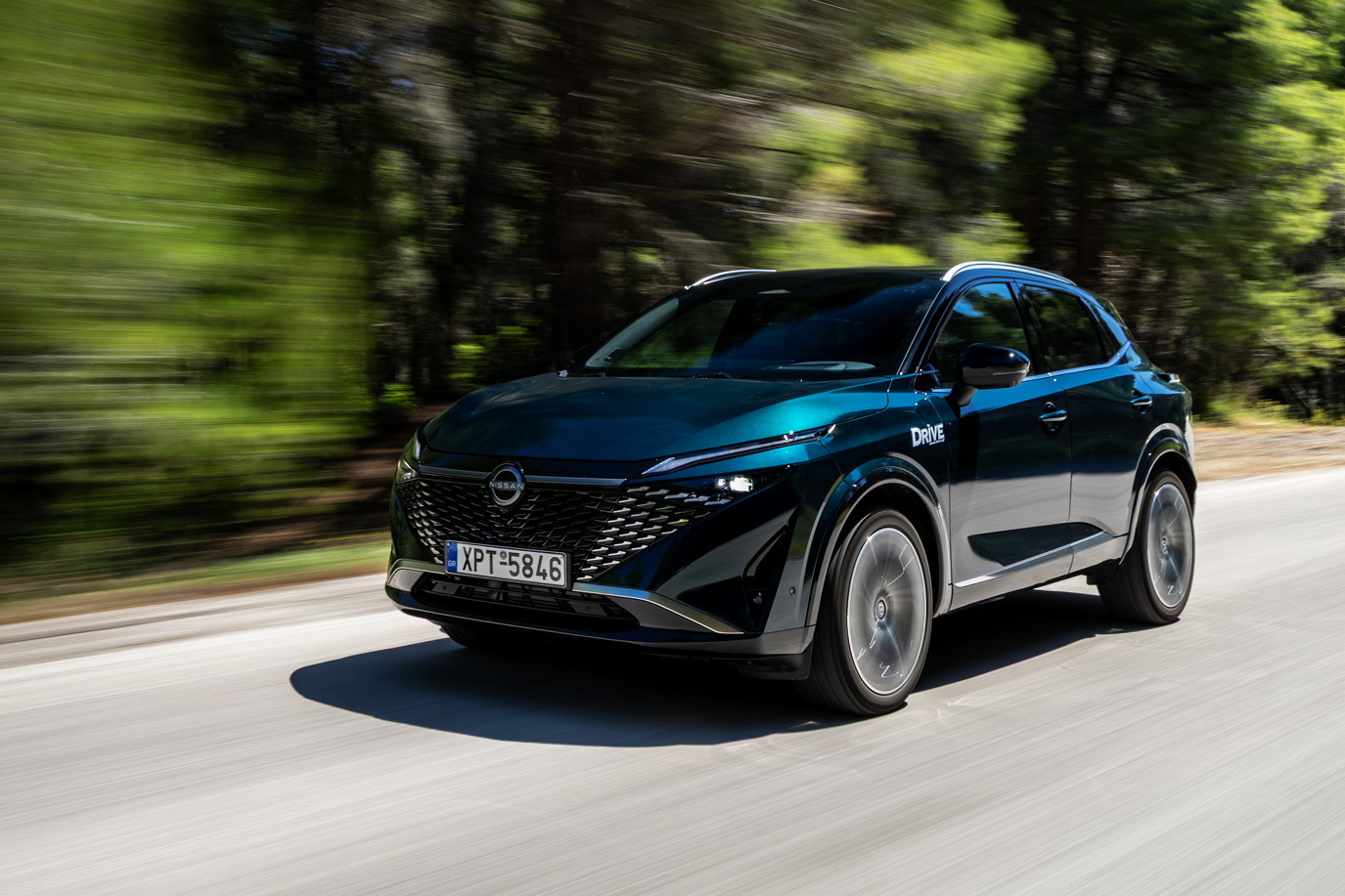 test drive nissan qashqai e power opening.jpg