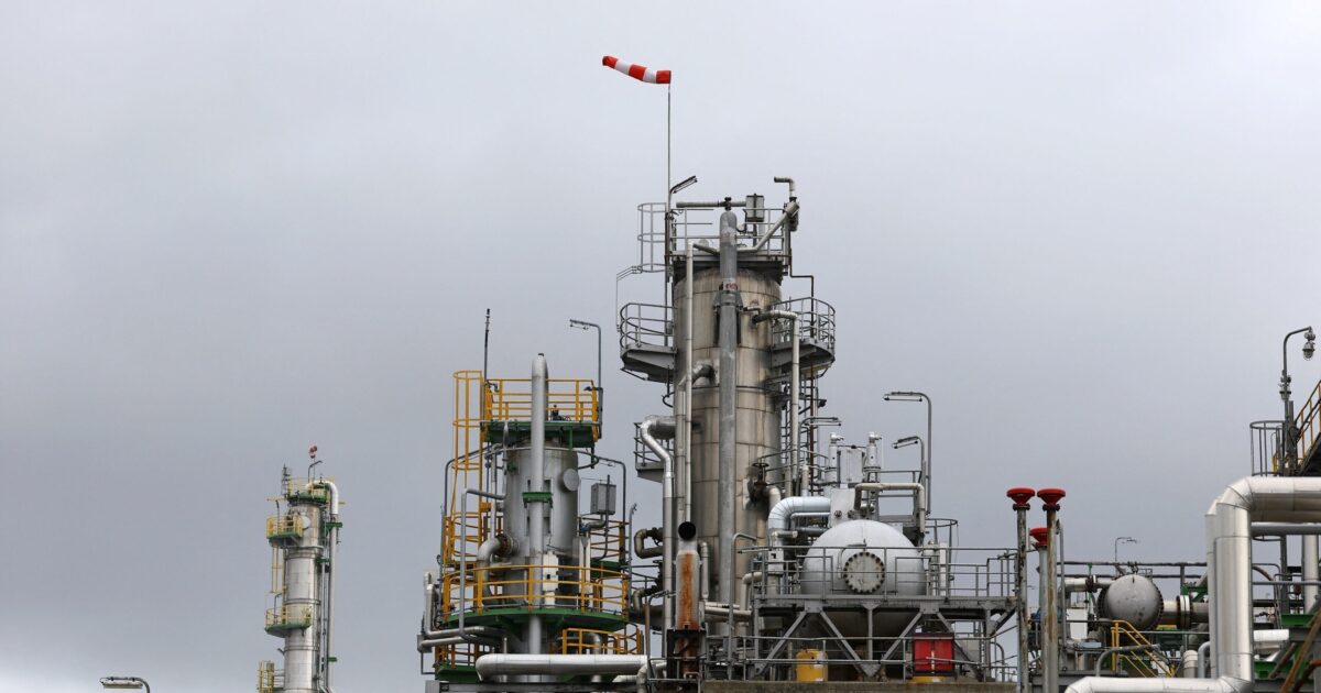 oil industry 2 1200x630.jpeg