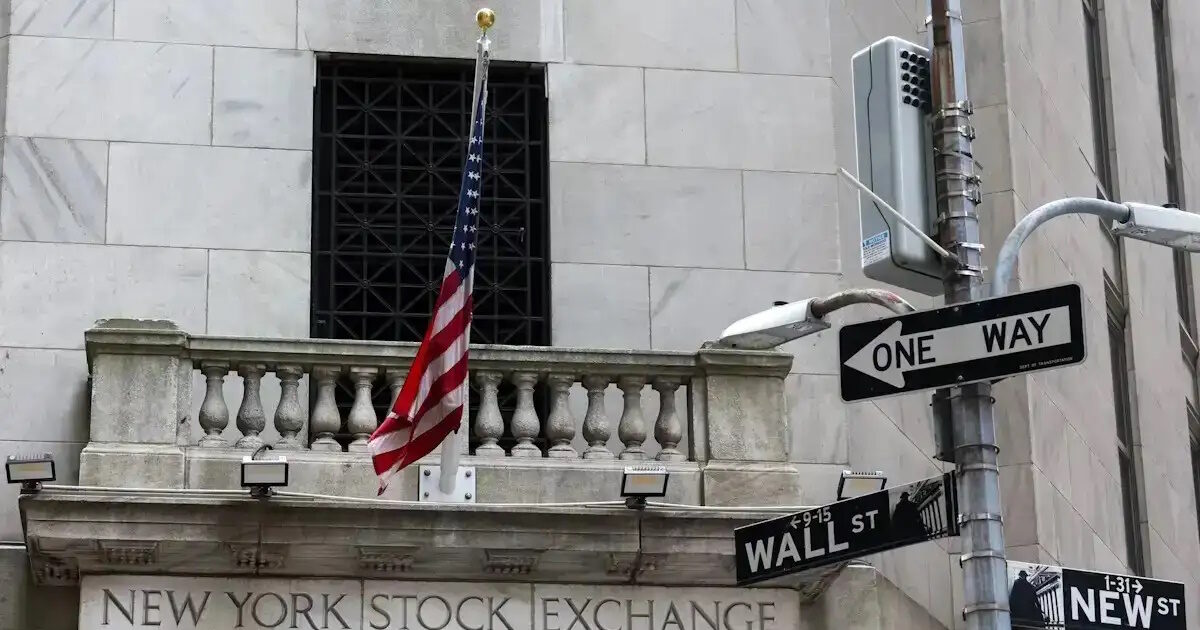 wall street new york reuters 1200x630.jpg