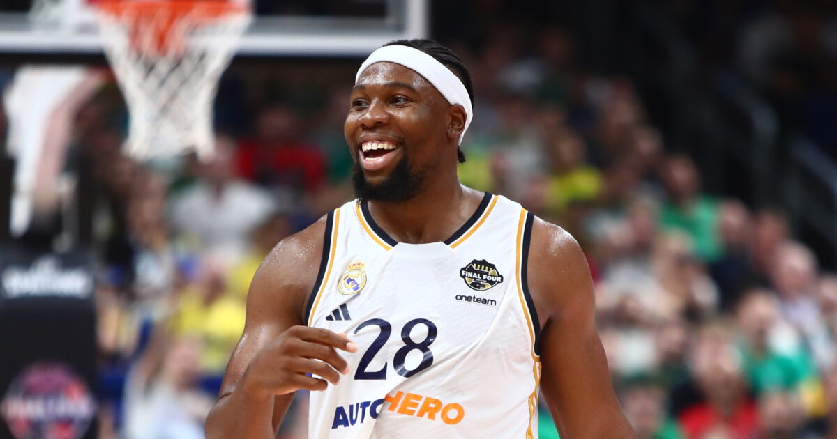 yabusele 2 1200x630.jpg