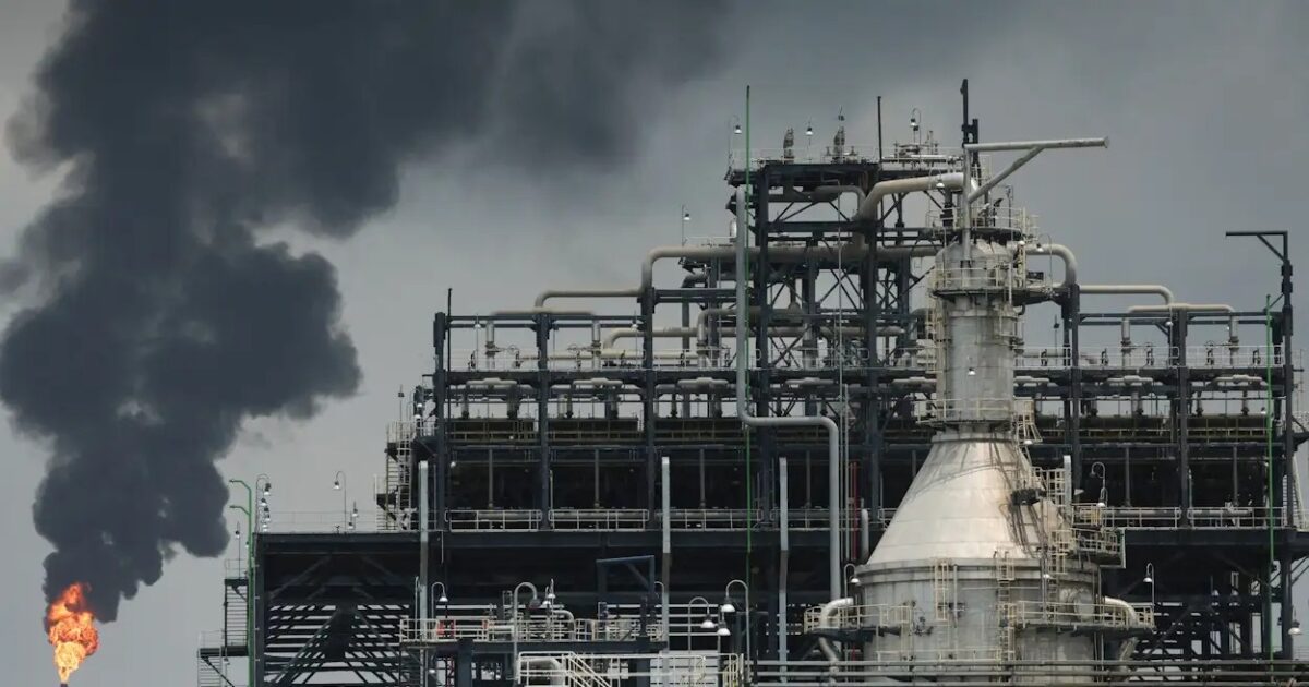 petrelaio oil reuters 1200x630.jpg