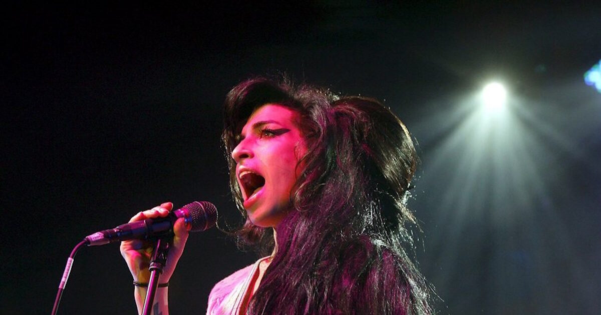 amy winehouse 2 1200x630.jpg