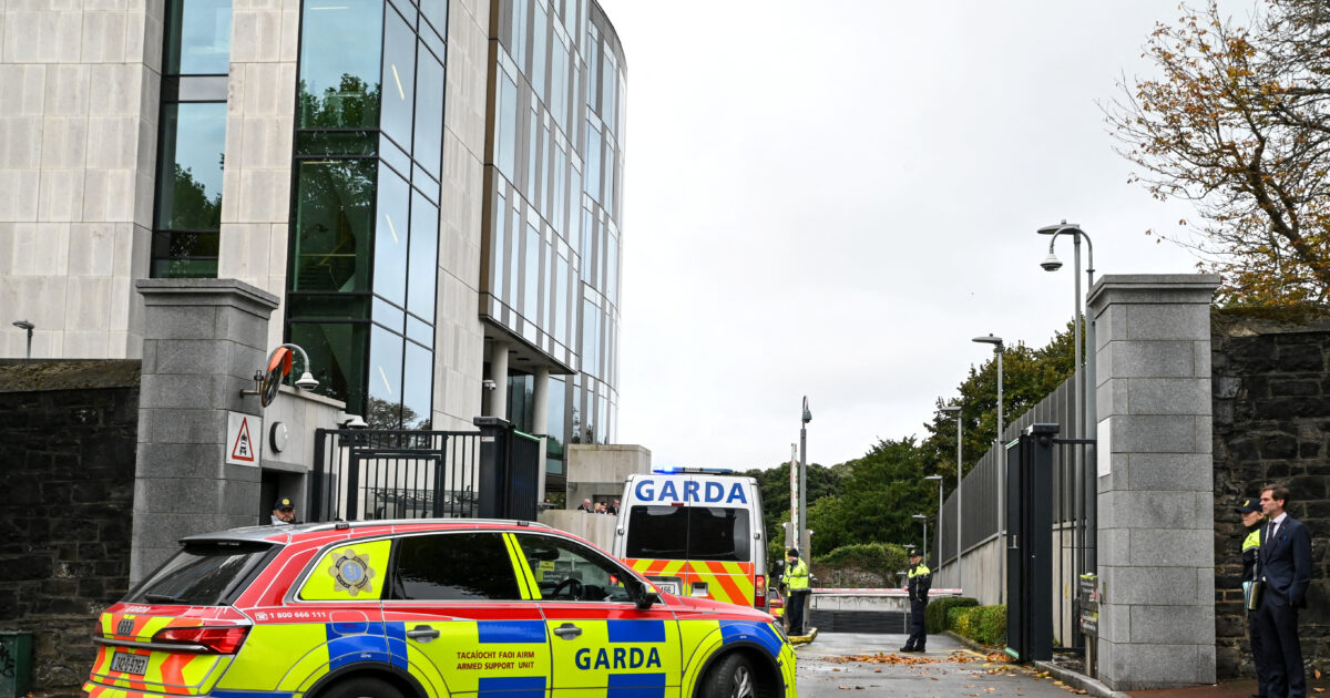 astynomia ireland reuters 1200x630.jpg
