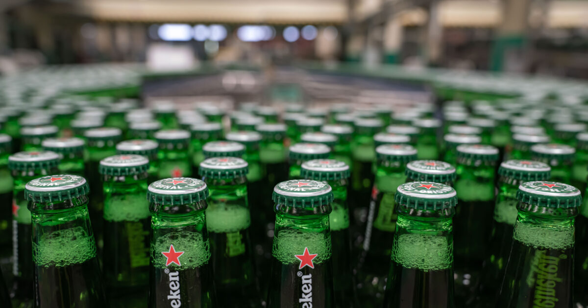mpoukalia heineken 1200x630.jpg
