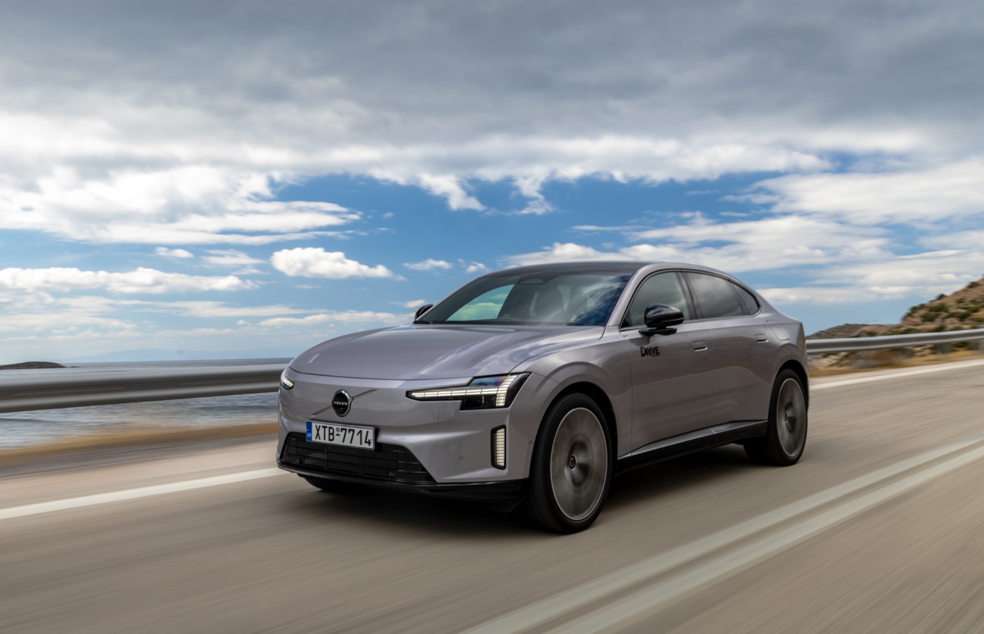 test drive volvo es90 1.jpg